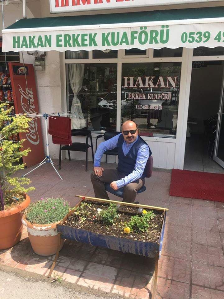 Hakan Erkek Kuaförü giriş cephesi