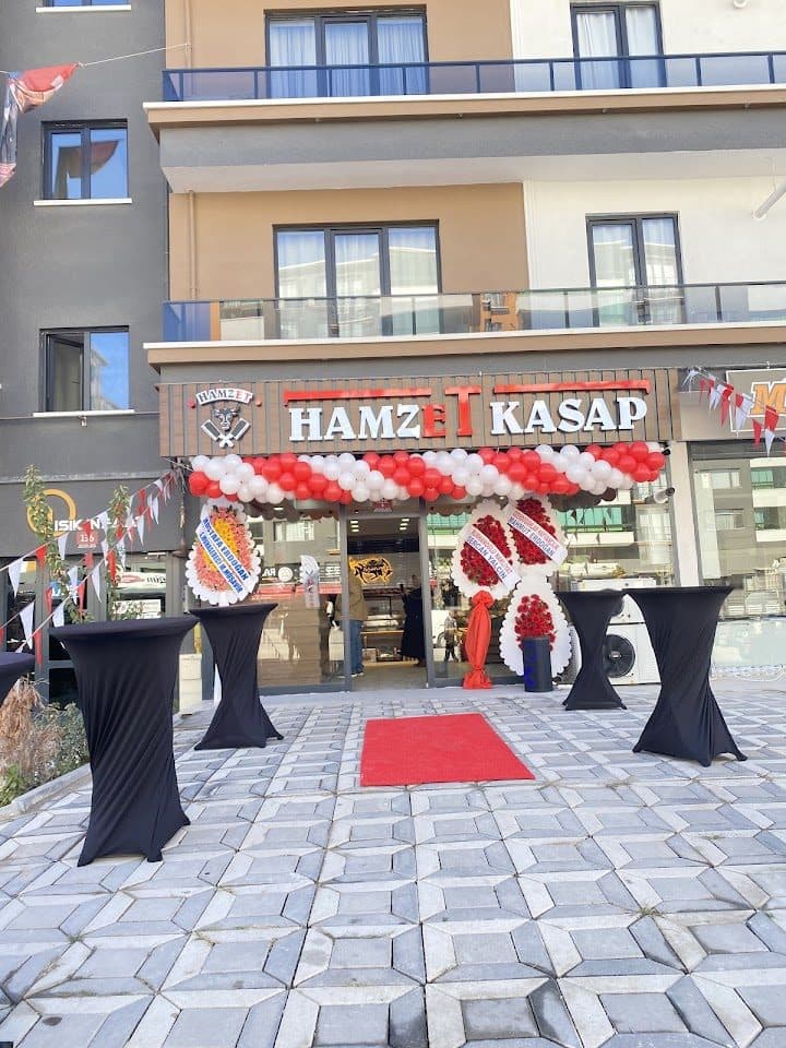Hamzet Kasap mağaza girişi