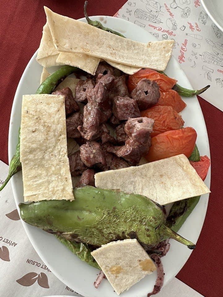 Izgara et tabağı — Lezzet Mola (Google Haritalar)
