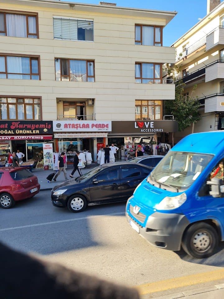 Hasat Kuruyemiş Vista Şubesi — giriş cephesi