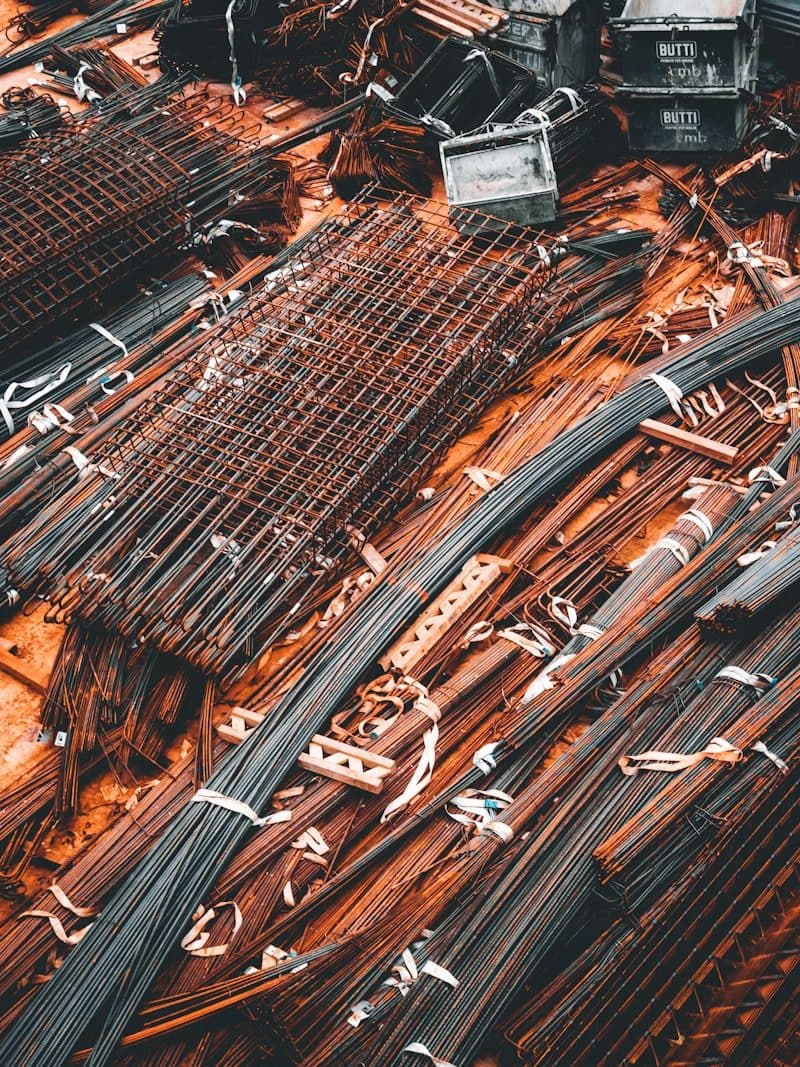 İnşaat demiri ve metal profiller (temsili görsel)