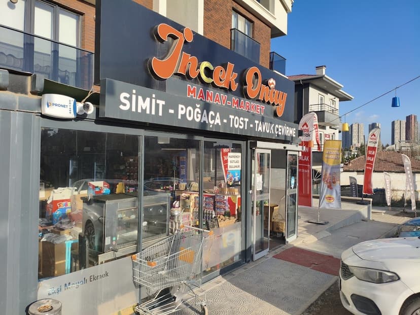 İncek Onay Market dükkân cephesi (Simit-Poğaça-Tost-Tavuk Çevirme)