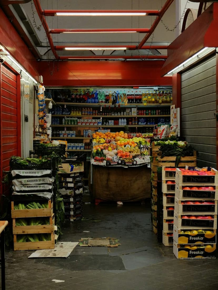Market rafları ve ürün çeşitliliği (temsili görsel)