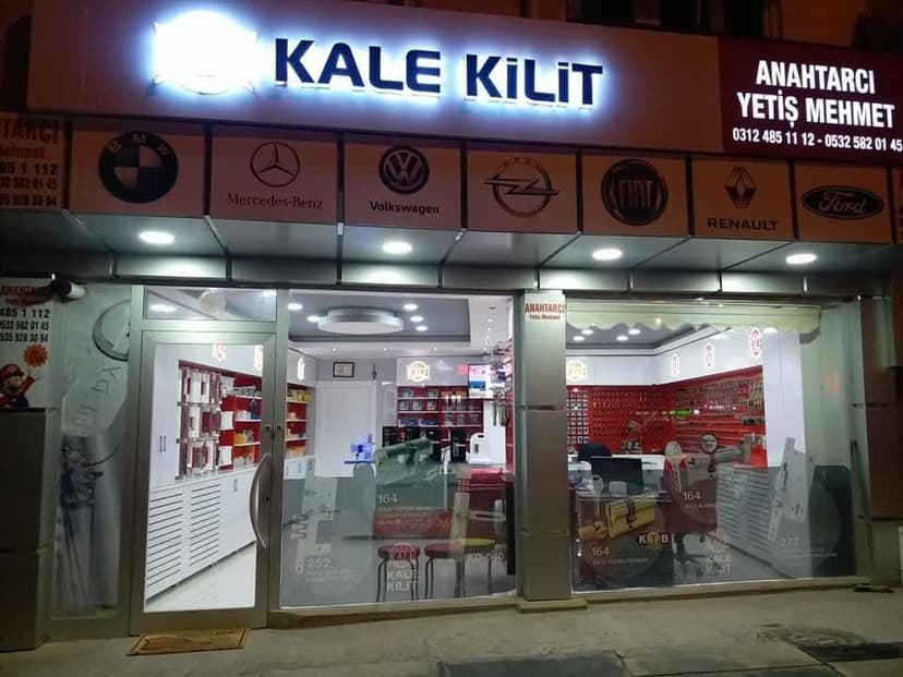 Anahtarcı Yetiş Mehmet dükkân cephesi (Kale Kilit yetkili satıcısı)