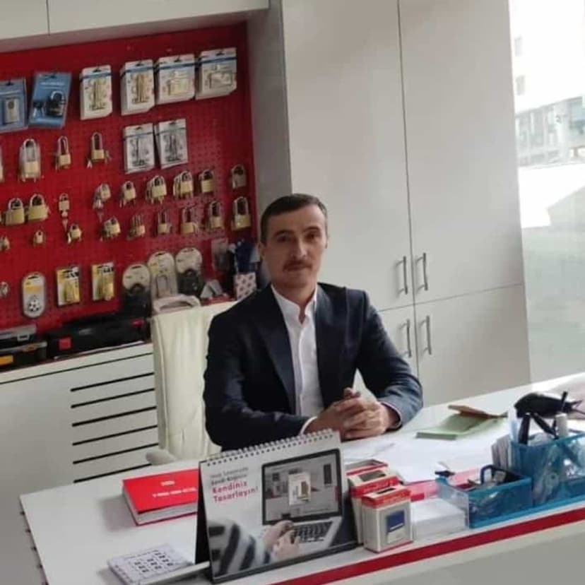 Dükkân masasında müşteri karşılama alanı