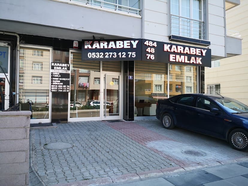 Karabey Emlak & Otomotiv tabela ve cephe (Google Haritalar)