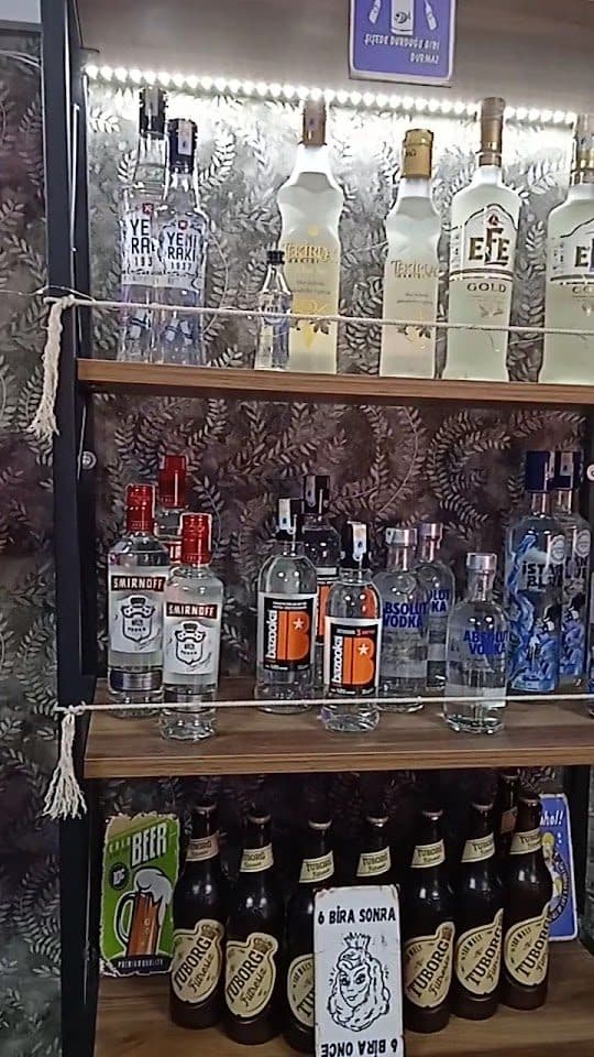 Tekel ürünleri rafı