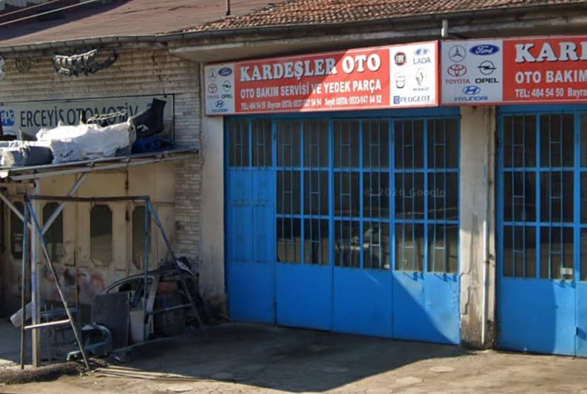 Kardeşler Oto dükkân görünümü (Google Street View)