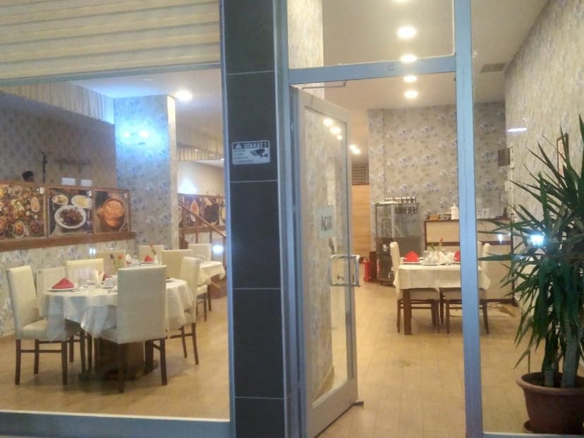 Restoran iç mekanı