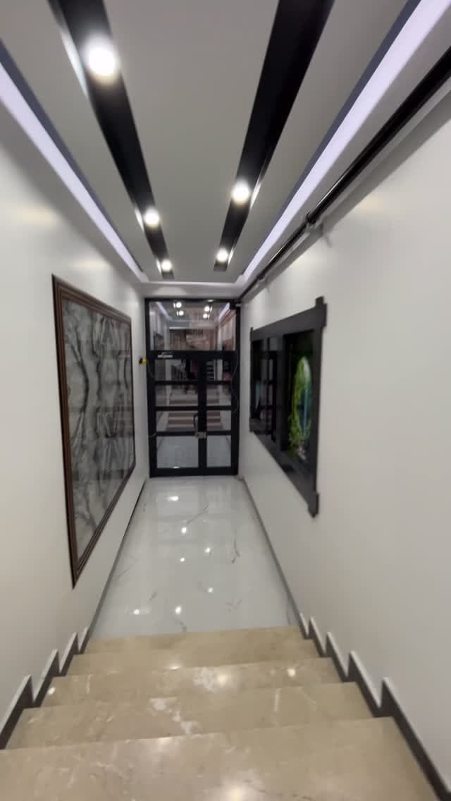 Portföyden bir daire — giriş ve merdiven