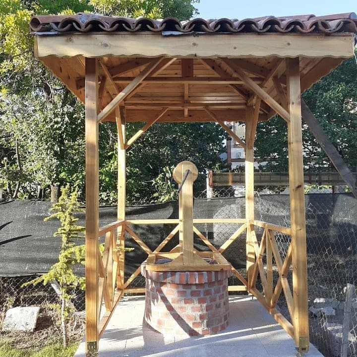Ahşap bahçe köşkü / kameriye