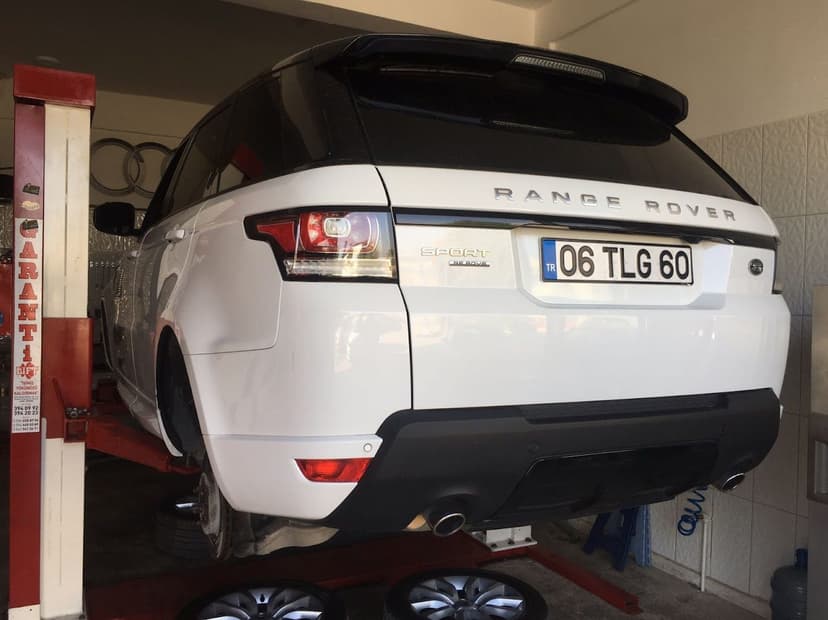 Range Rover, bakım liftinde