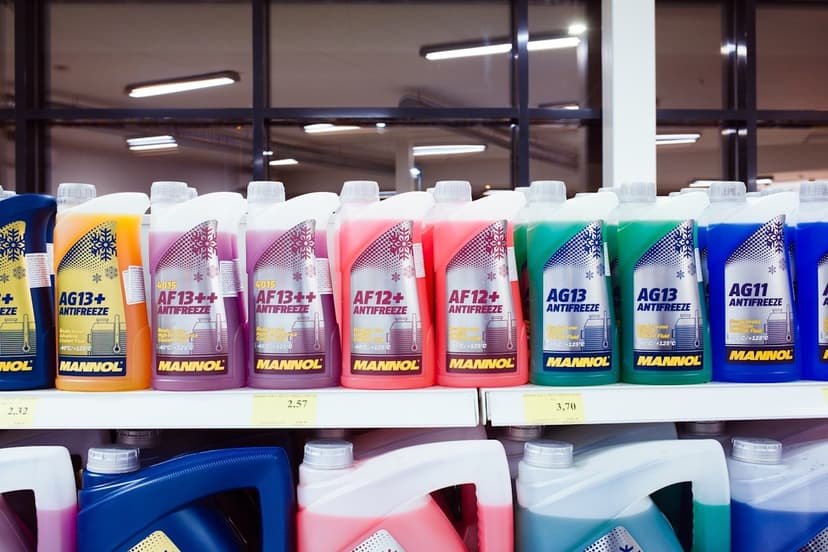 Antifriz ve soğutucu sıvı çeşitleri (temsili görsel)