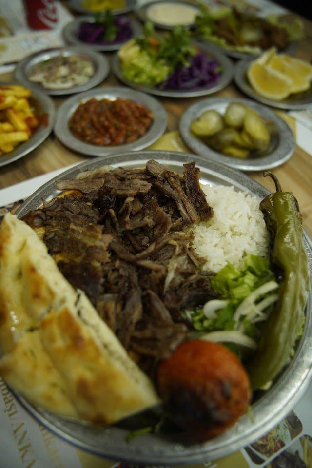 Zengin meze tabakları