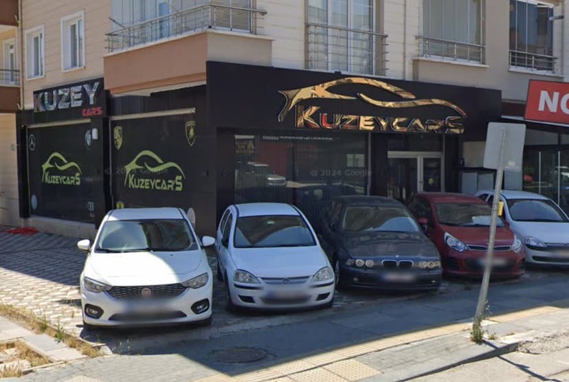 Kuzey Car's galeri önü (Google Street View)