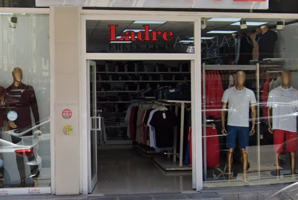 Ladre Erkek Giyim dükkân görünümü (Google Street View)