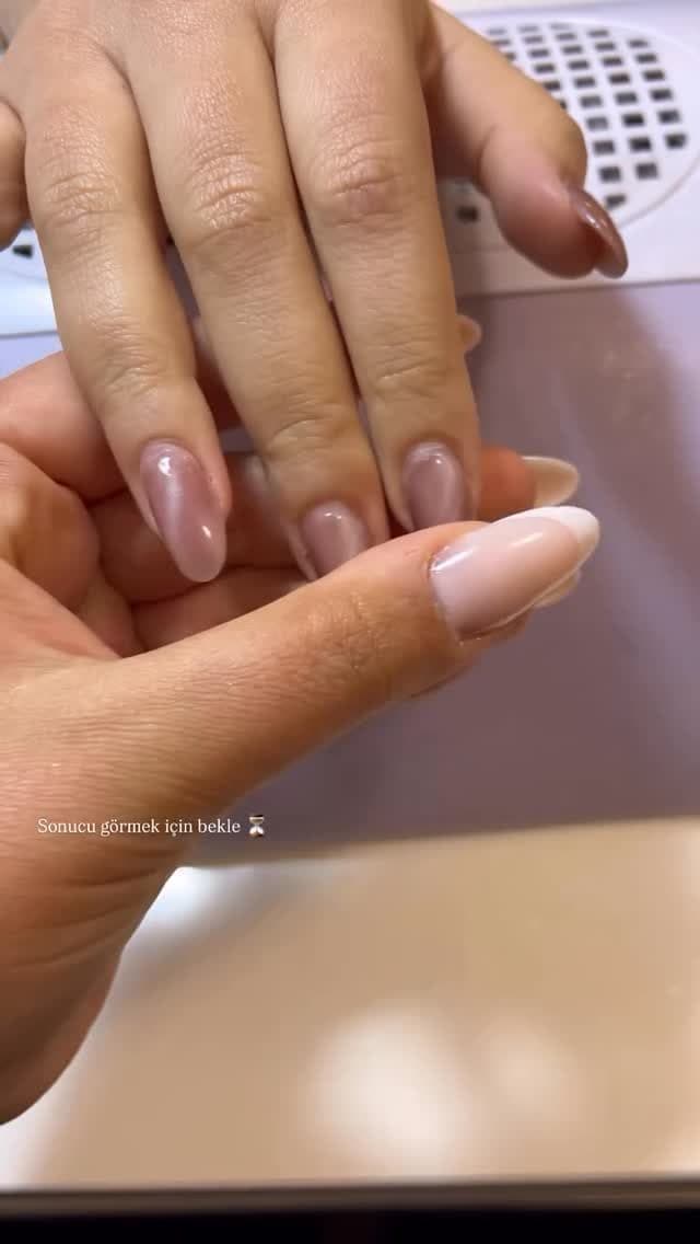 Soft & clean French manikür