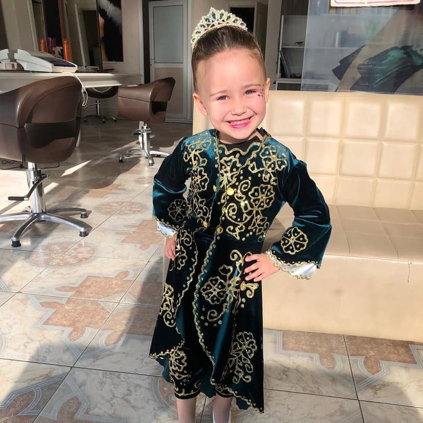 Salon iç mekânı — styling koltukları