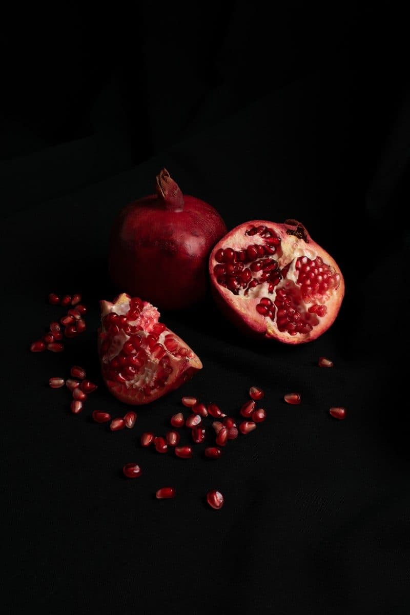 Nar — nar ekşisinin ana hammaddesi (temsili görsel)