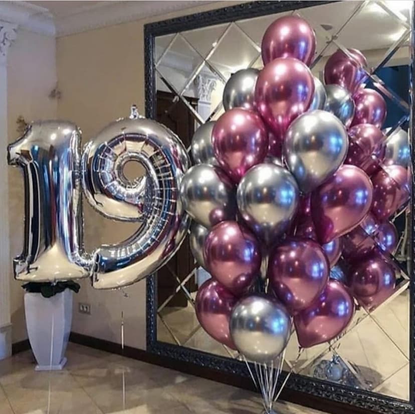 Mağaza içi krom balon düzenlemesi