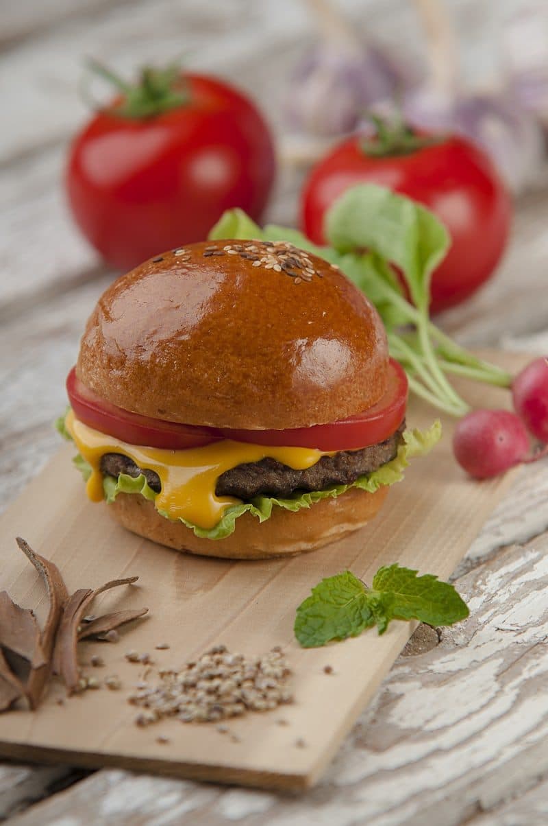 Ev yapımı hamburger (temsili görsel)