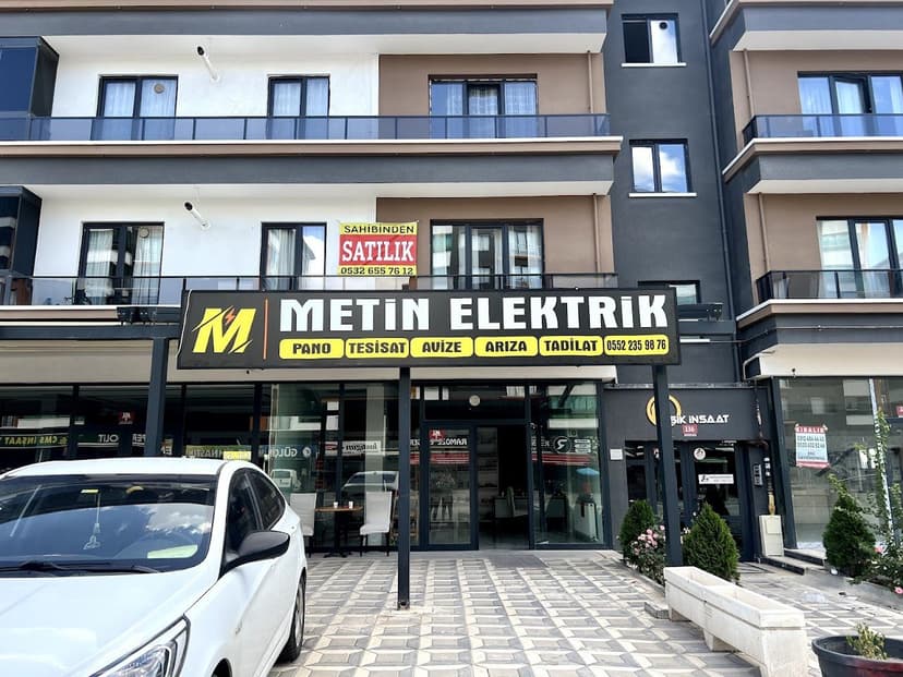 Metin Elektrik giriş cephesi