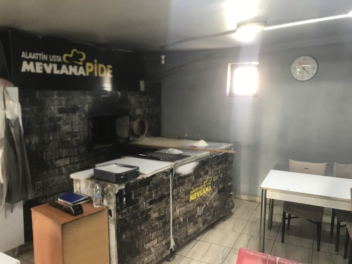Mevlana Pide — Alaattin Usta tandır/pide fırını