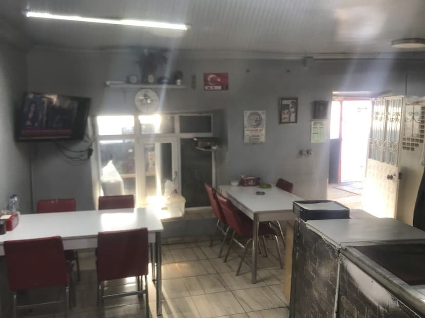 Mevlana Pide iç mekan
