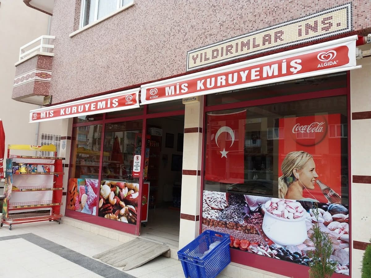 Mis Kuruyemiş dükkân cephesi — Bahçelievler, Gölbaşı