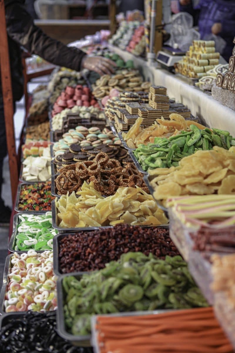 Kuru meyve ve çerez çeşitliliği (temsili görsel)