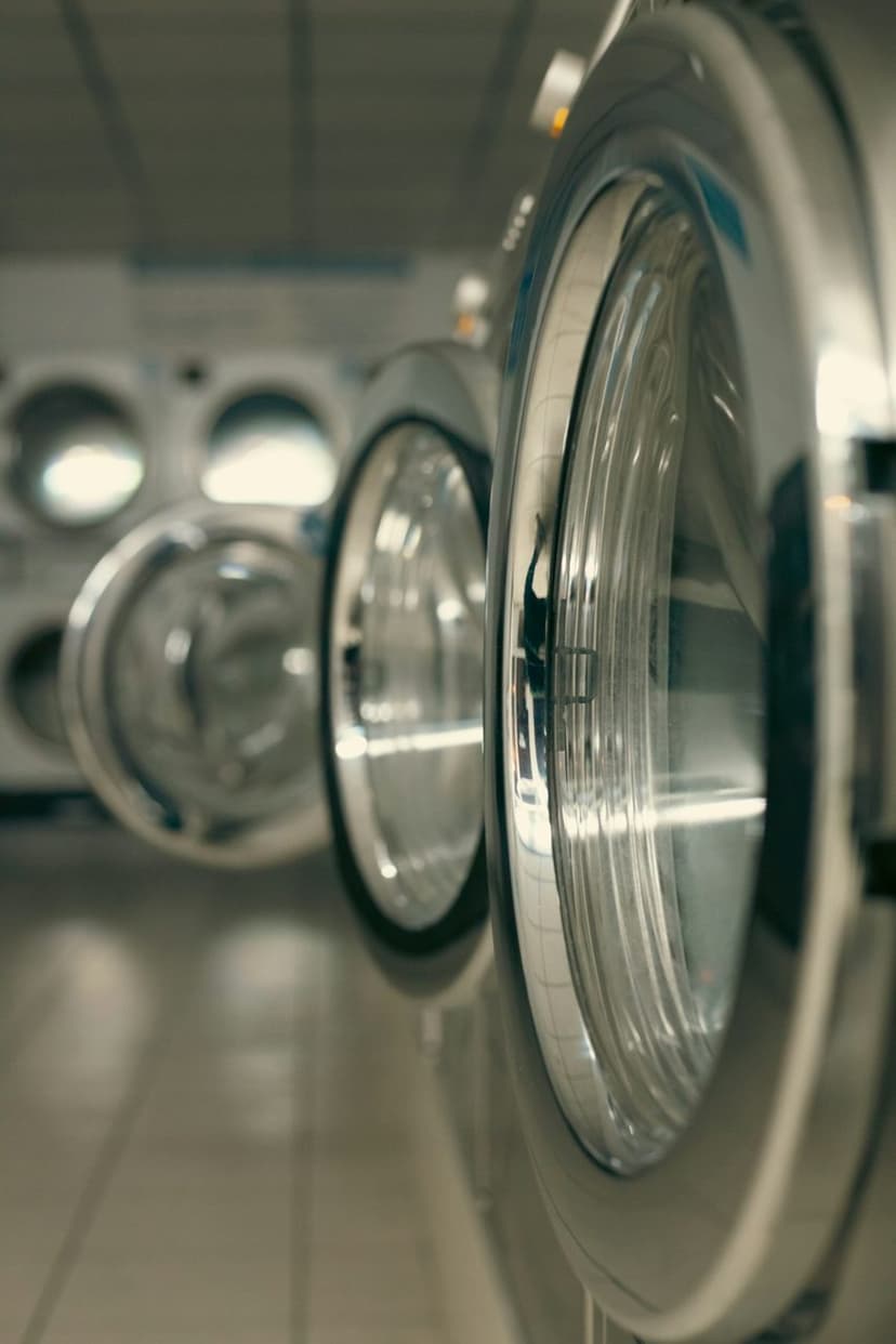 Çamaşır makinesi kapağı yakın çekim (temsili görsel)