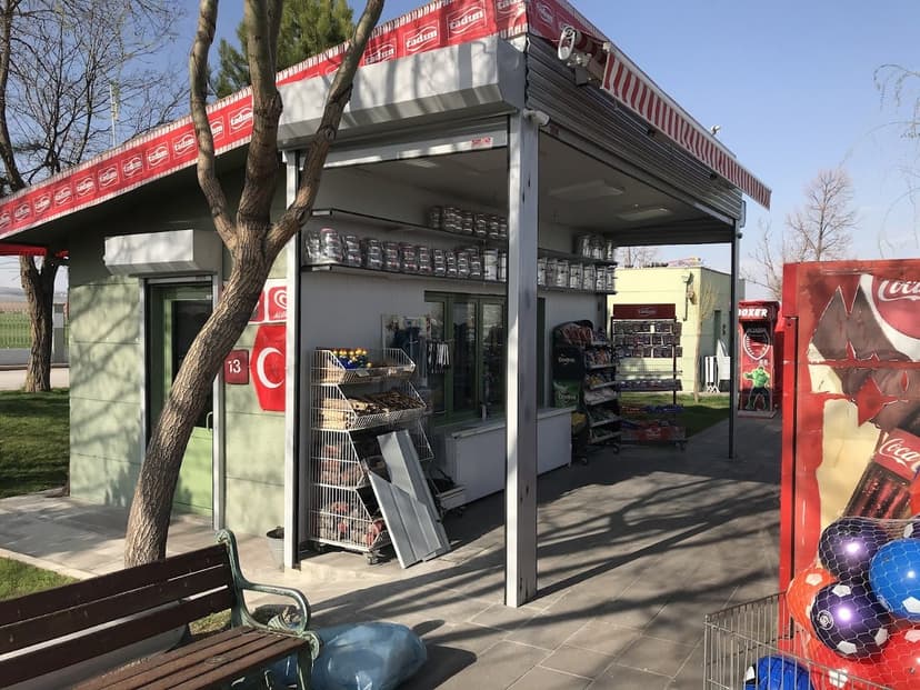 Mogan Park Büfe dükkân görünümü (Google Haritalar)