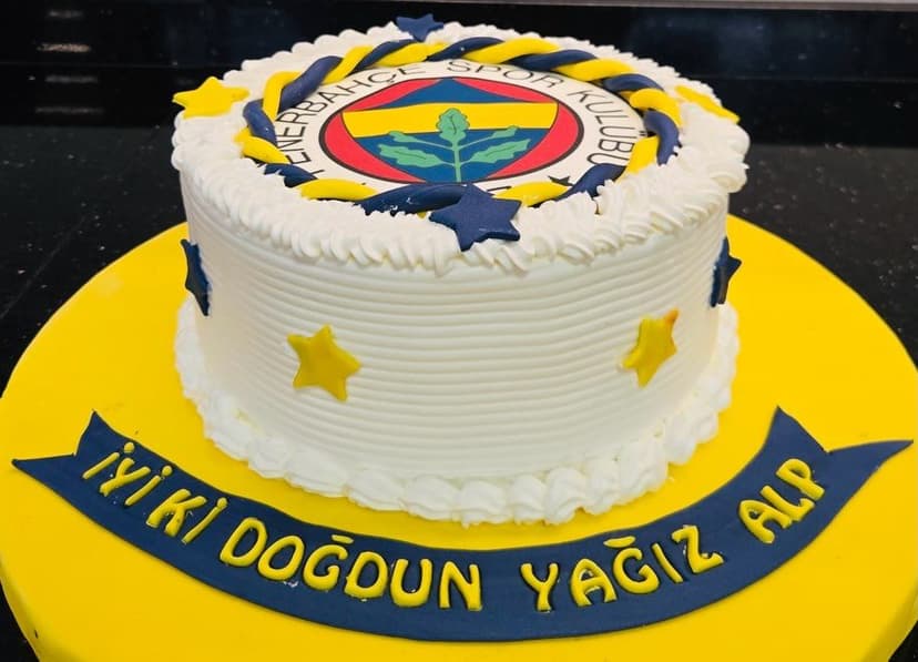 Fenerbahçe temalı doğum günü pastası