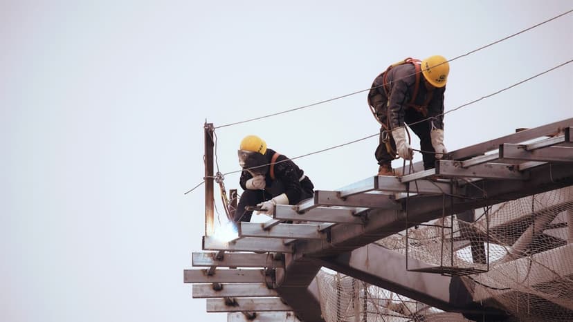 Çatı ve kaba yapı çalışması (temsili görsel)
