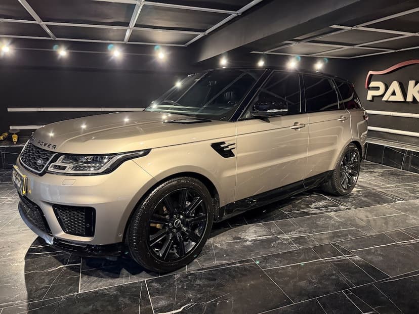 Detailing kabininde araç bakımı