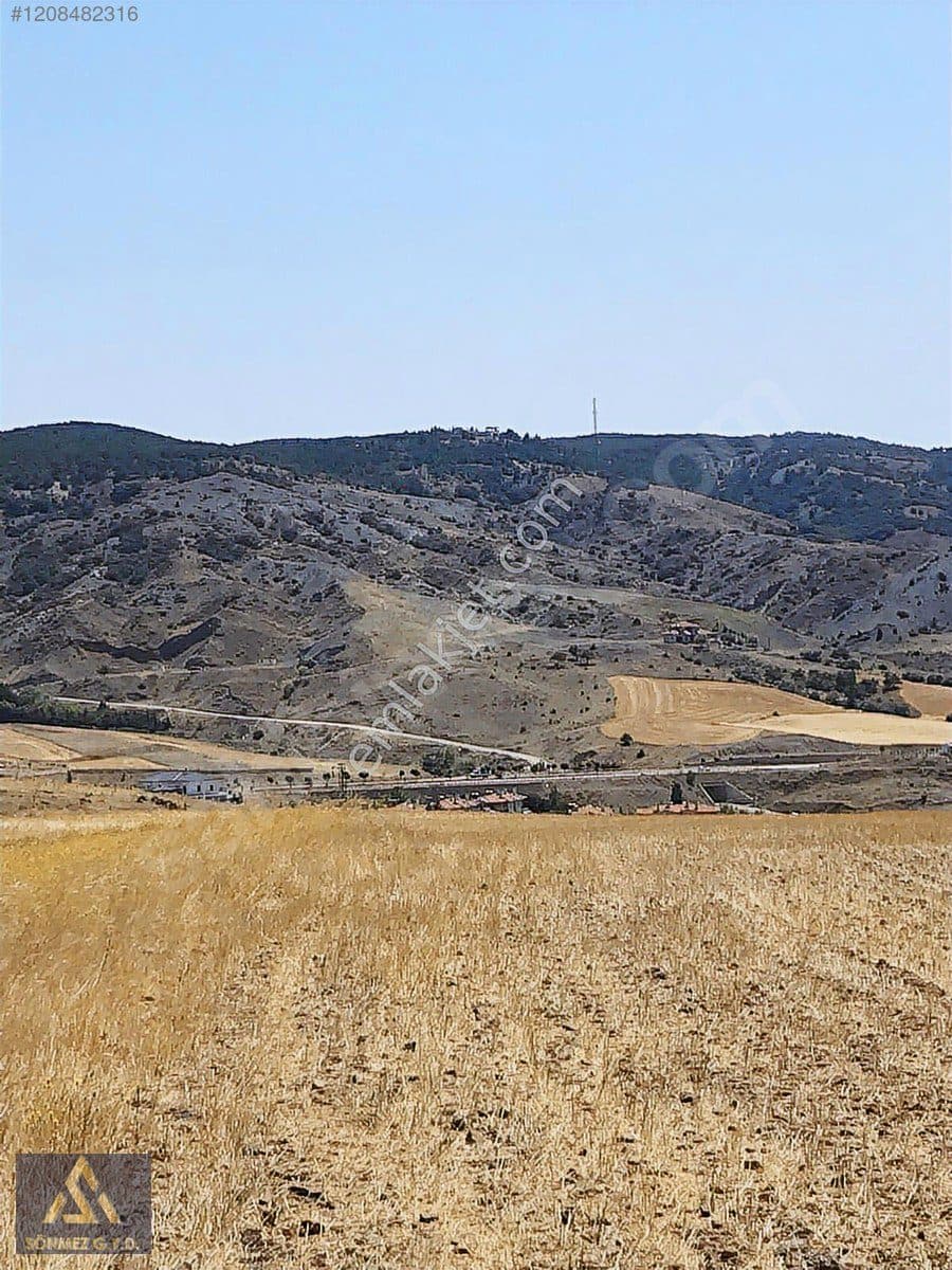 Gölbaşı çevresinde yatırımlık arazi ve arsa görünümü