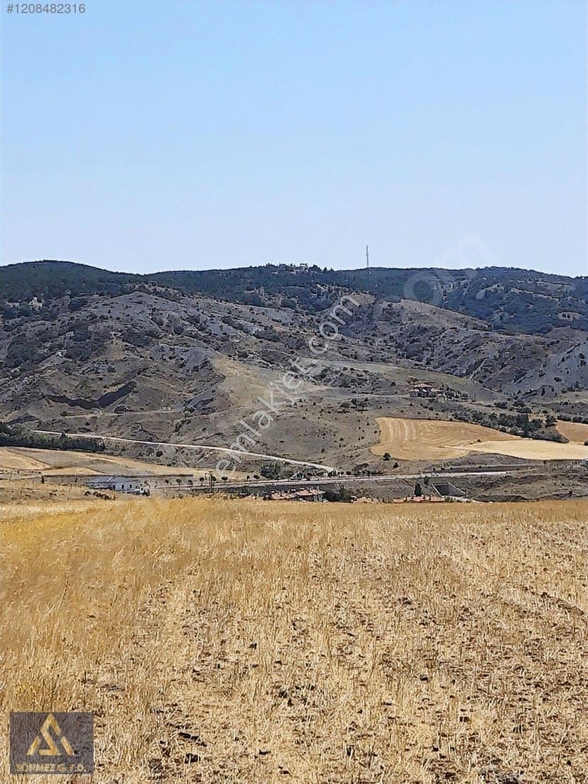 Gölbaşı çevresinde yatırımlık arazi ve arsa görünümü