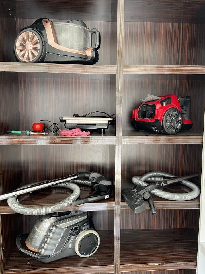 Servise gelen elektrikli süpürgeler