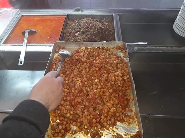 Tezgâhta kavurma ve nohut tavası