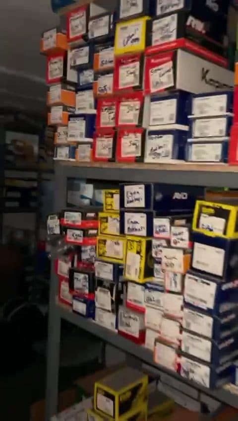 Geniş yedek parça stoğu