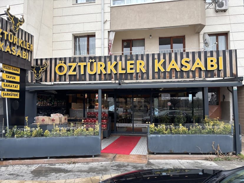 Öztürkler Kasabı dükkân cephesi