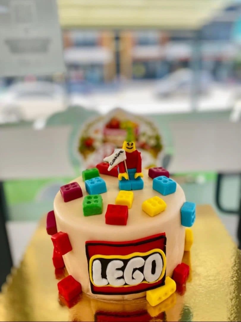 LEGO temalı özel tasarım çocuk pastası