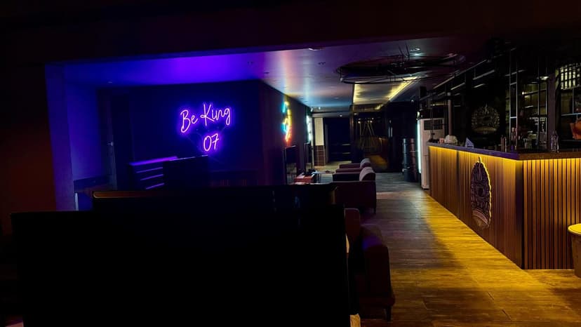 Kafe iç mekân ve bar