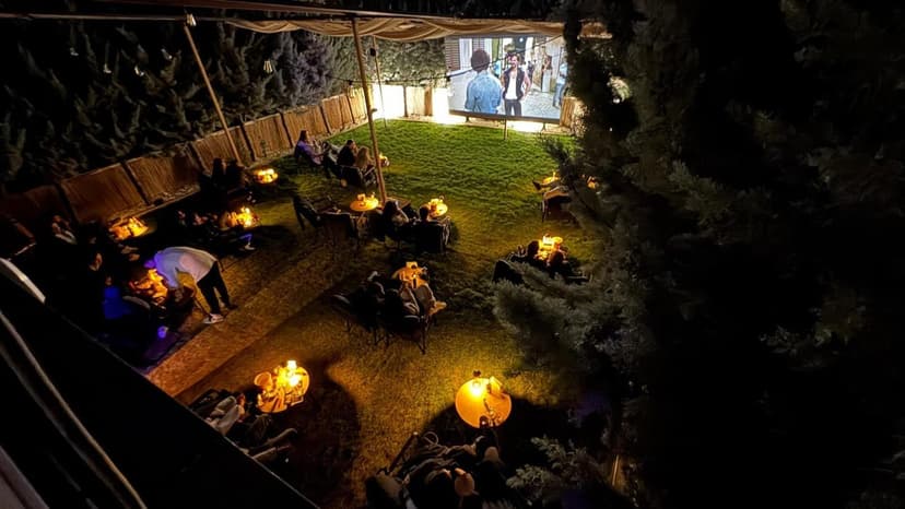 Gece açık hava sineması