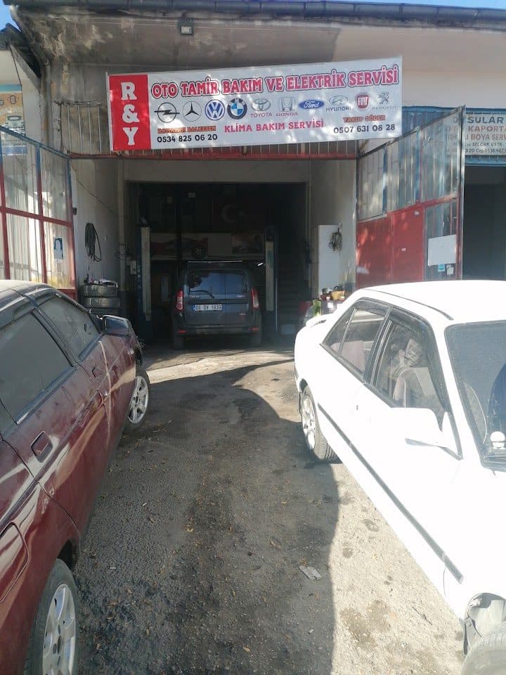 R & Y Otomotiv dükkân görünümü ve tabelası