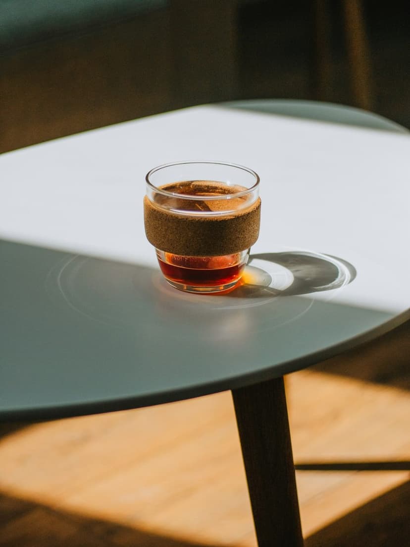 Bir bardak çay eşliğinde mola (temsili görsel)