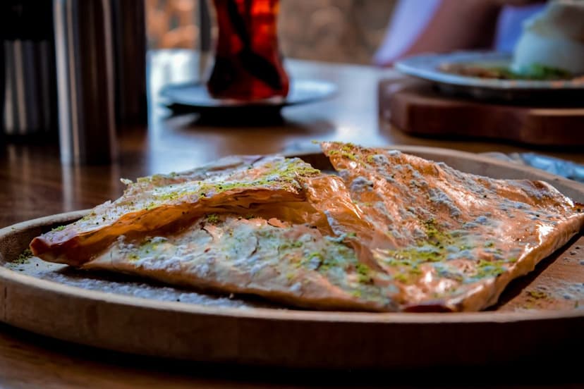 Taze pişen gözleme (temsili görsel)