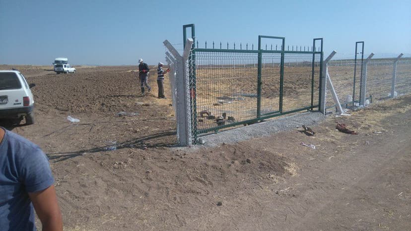 Panel çit montajı — Sefa Tel Örgü