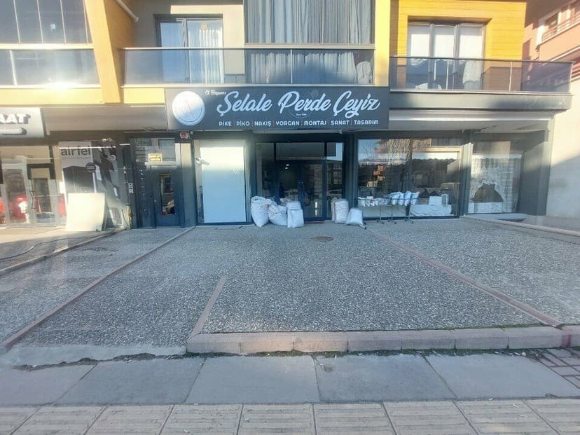 Mağaza sokak cephesi — Şelale Perde Çeyiz