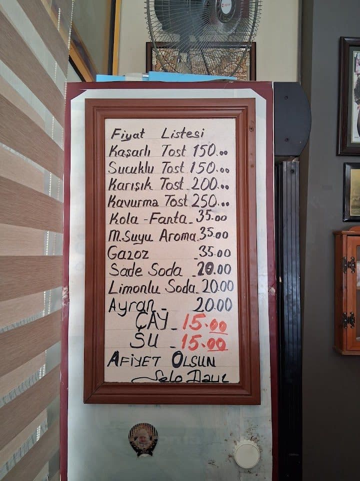 Fiyat listesi — tost ve içecek çeşitleri